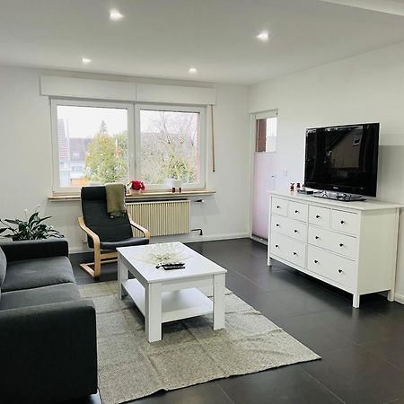 Elegante Apartment In Erftstadt Mit Balkon, Zentral, Bahnhof Nah, Phantasialand Bruehl Bei Cologne Esterno foto