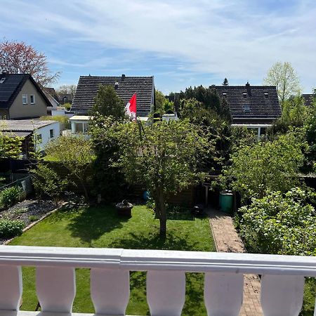 Elegante Apartment In Erftstadt Mit Balkon, Zentral, Bahnhof Nah, Phantasialand Bruehl Bei Cologne Esterno foto