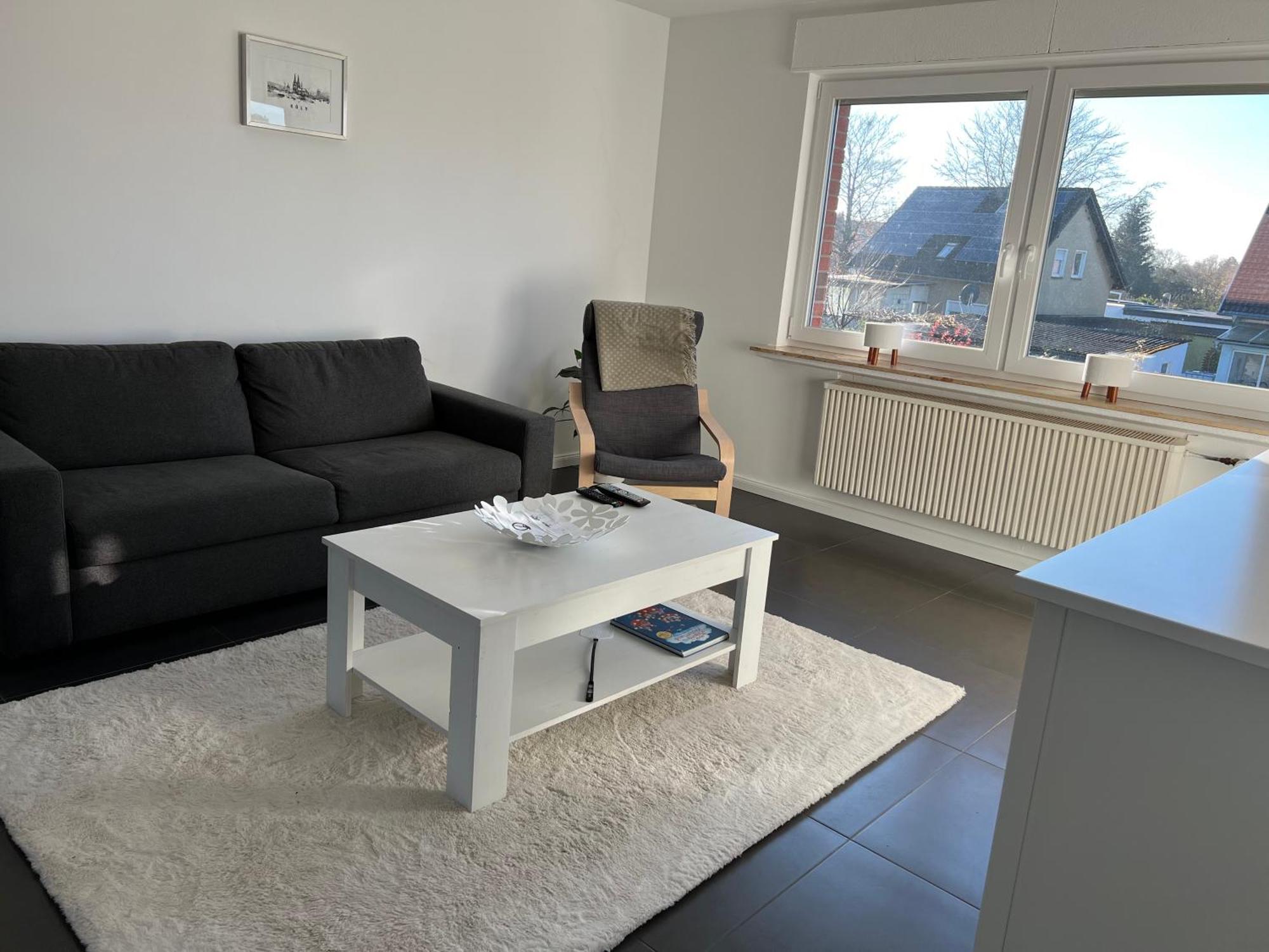 Elegante Apartment In Erftstadt Mit Balkon, Zentral, Bahnhof Nah, Phantasialand Bruehl Bei Cologne Esterno foto